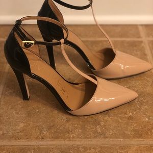 bayna pump calvin klein